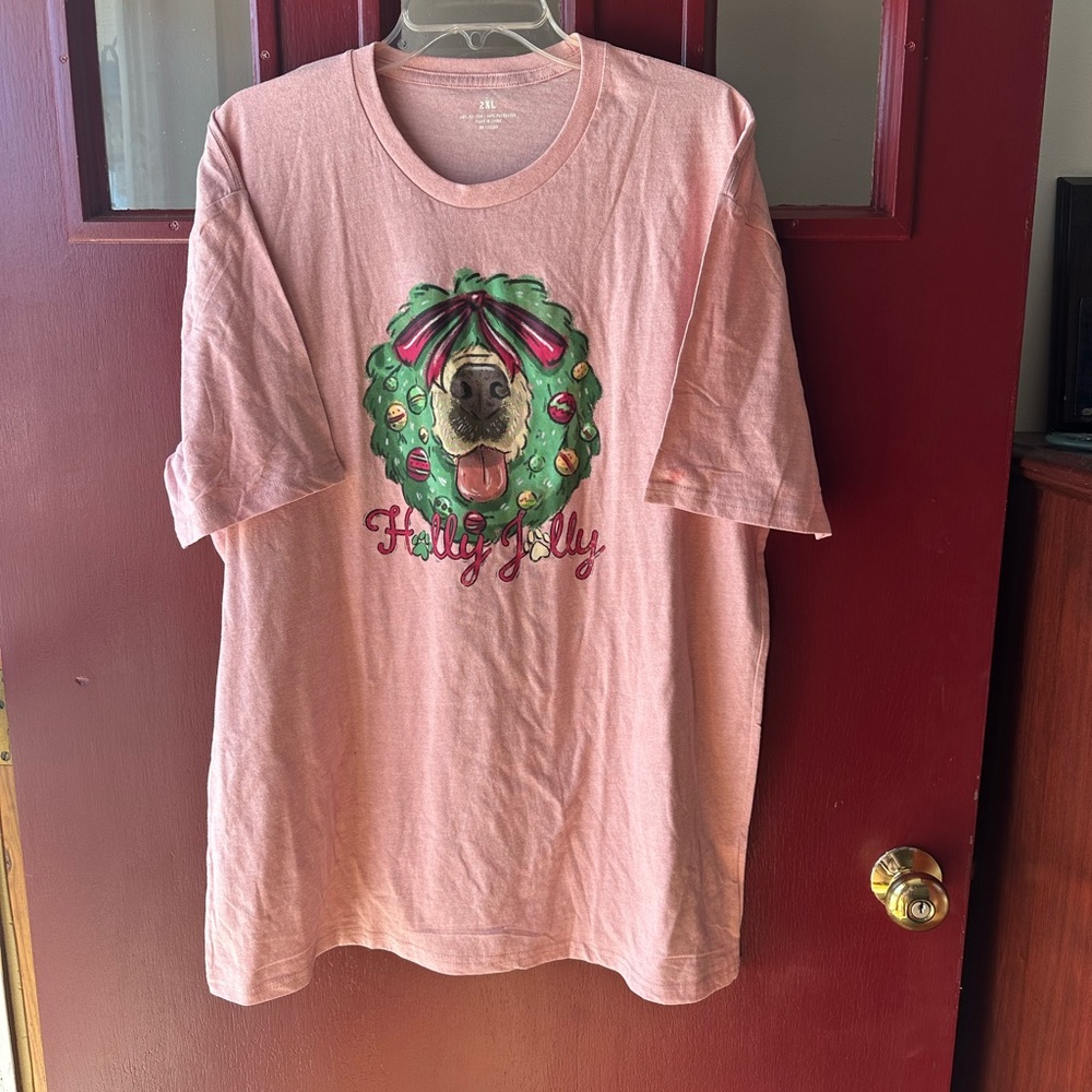 Holly Jolly Pink Women's Short Sleeve Tee